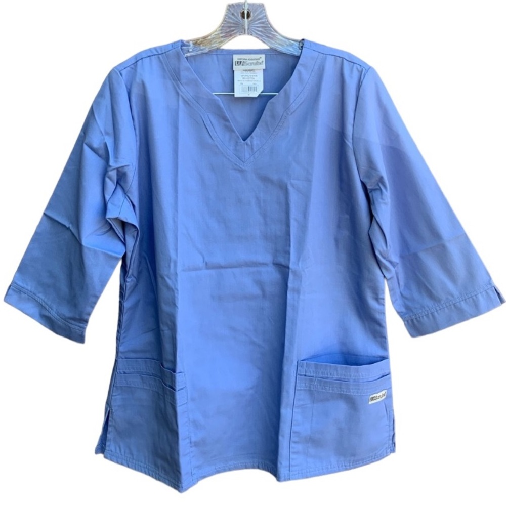 Women’s Uniform Advantage Ceil Blue Scallop Neck 3/4 Sleeve 4 Pocket Scrub Top
